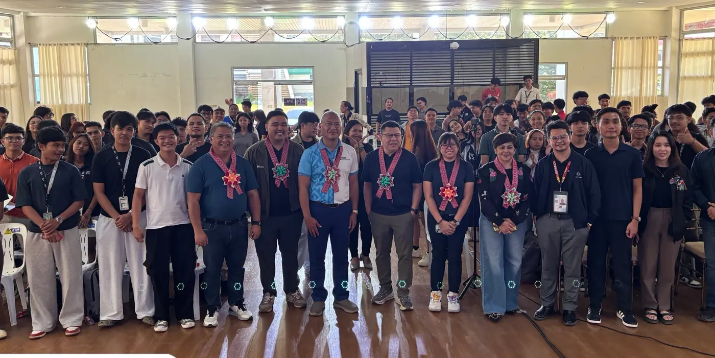 Partners, regional leaders, and students lined up for a group photo at the Bukidnon masterclass